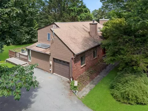 53 Mountain View Dr, Holmes, NY 12531