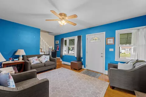 1 Horton Rd, Valley Stream, NY 11581