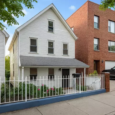 4431 Matilda Ave, New York, NY 10470