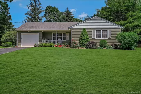 625 Glenn Rd, Southold, NY 11971