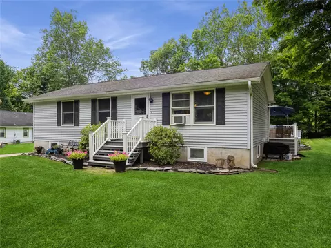 53 Glen Ave, Dover Plains, NY 12522