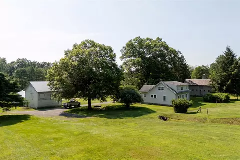 77 Old Post Rd, Rhinebeck, NY 12572