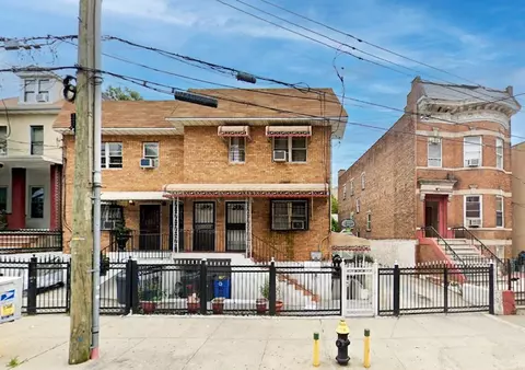 1377 Teller Ave, New York, NY 10456