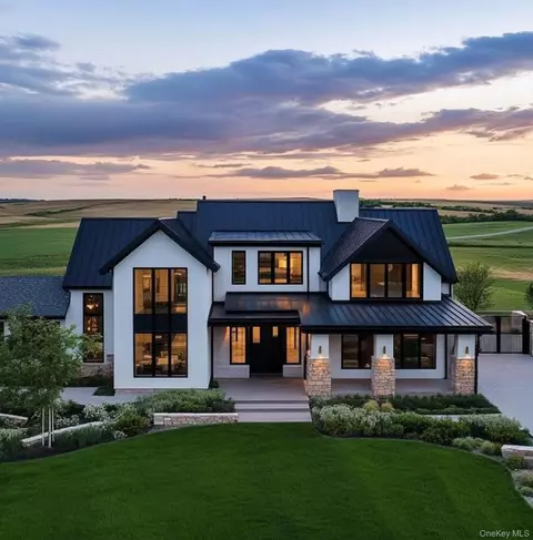 10 Fosse Ct, Ramapo, NY 10952