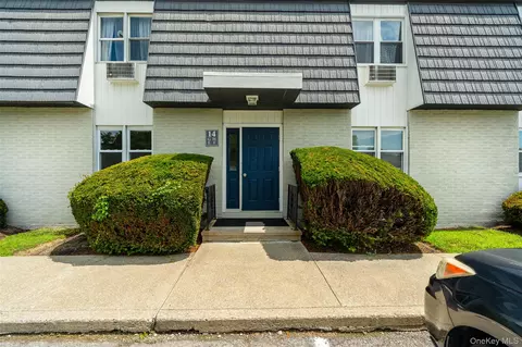 14 E White Gate Rd, Wappinger, NY 12590