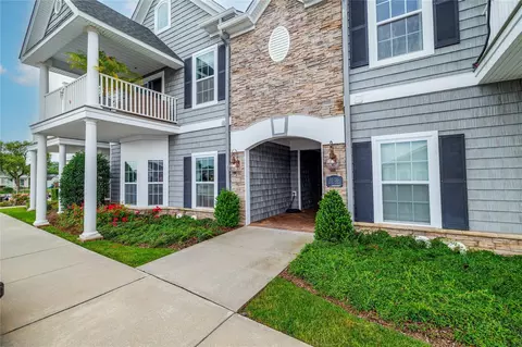 36 Nicole Ct, Copiague, NY 11726