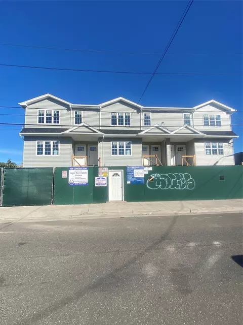 338 Beach 46th St, Far Rockaway, NY 11691