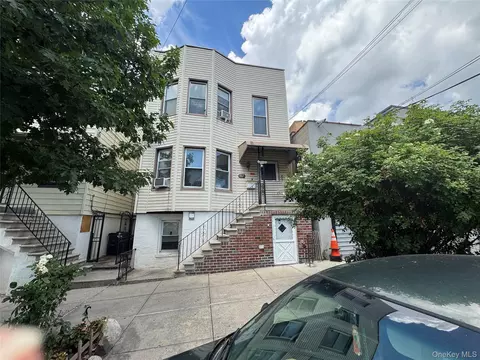 867 Van Nest Ave, New York, NY 10462