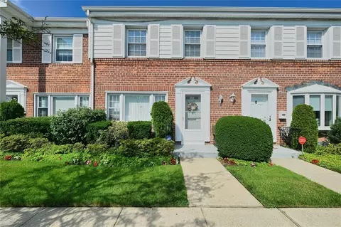 281 Wheeler Ave #7, Valley Stream, NY 11580