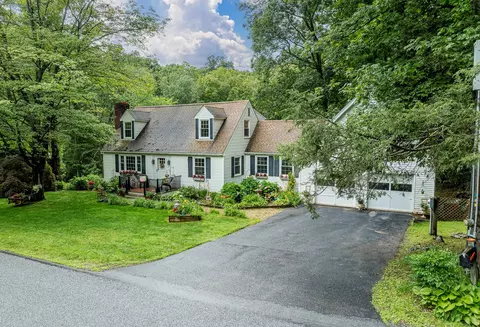 979 Duell Rd, Stanford, NY 12581