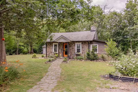 7 Cedarwood Ln, Ulster, NY 12477