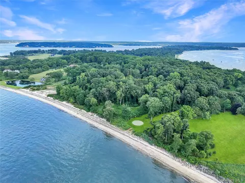 144 Centre Island Rd, Oyster Bay, NY 11771