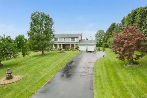 108 Beyer Dr, Beekman, NY 12570