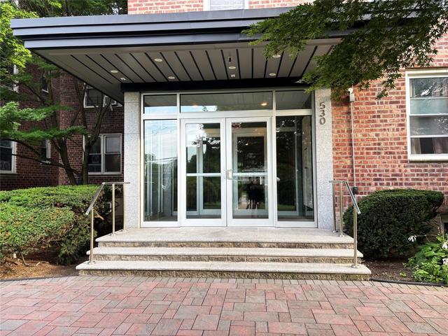 530 Dubois Ave B3 Valley Stream - 887172 0 IuMQAr T 