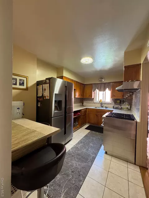 4406 Murdock Ave, New York, NY 10466