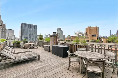 301 E 69th St #4C, New York, NY 10021