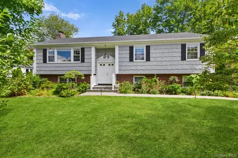 102 Cox Ave, North Castle, NY 10504