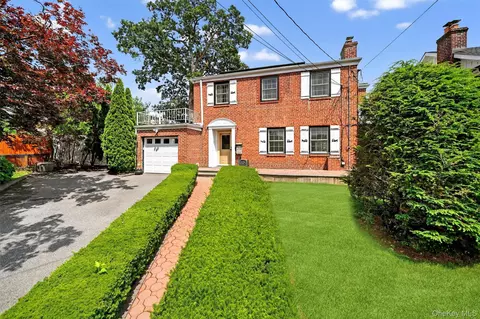 23 Westmoreland Dr, Yonkers, NY 10704