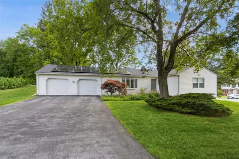 46 Laffin Ln, Poughkeepsie, NY 12603