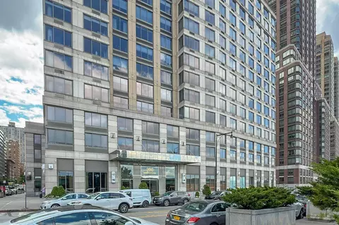 200 Riverside Blvd #10C, New York, NY 10069