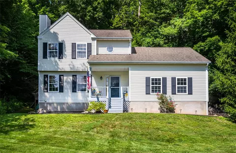 48 Devon Rd, Patterson, NY 12563