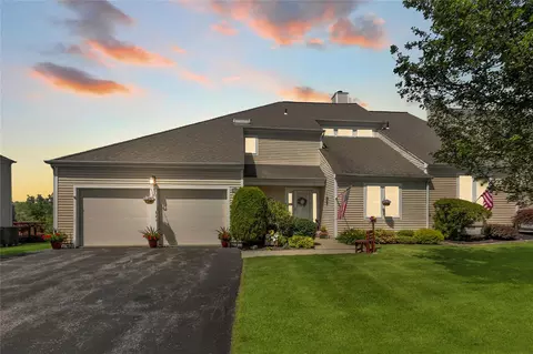 182 Fairway Dr, Kent, NY 10512