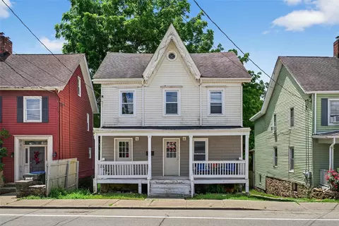 33 E Main St, Washingtonville, NY 10992