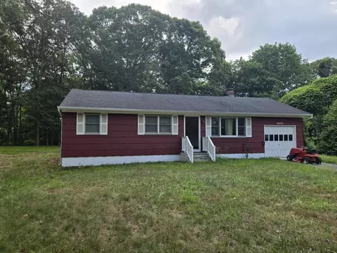 2665 River Rd, Calverton, NY 11933