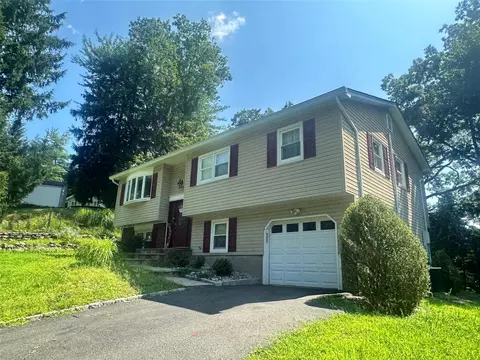 9 Ann Ave, Stony Point, NY 10980