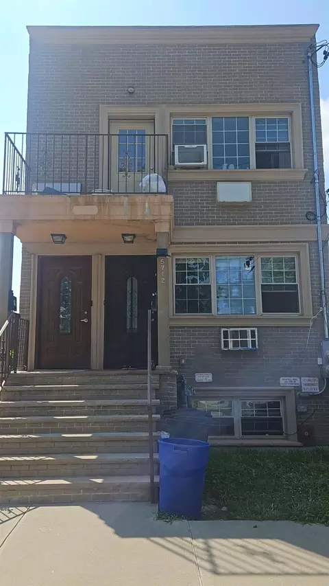 57-12 153th St, Flushing, NY 11355