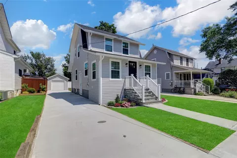205 Howell St, Bellmore, NY 11710