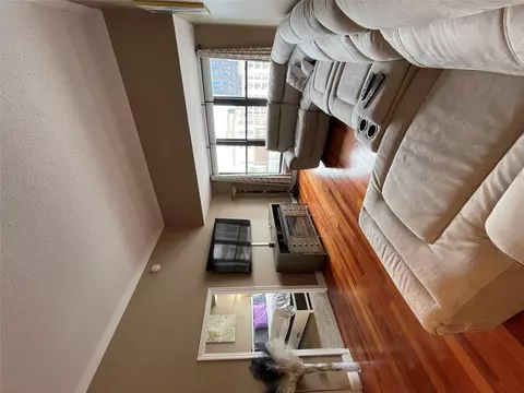 100 New Roc City Plz #414, New Rochelle, NY 10801