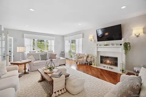 53 Quail Ln, Brewster, NY 10509