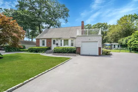 160 Church St, Lake Ronkonkoma, NY 11779