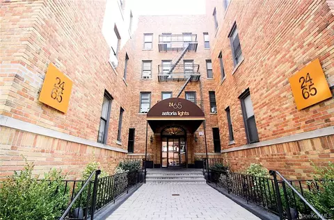 24-65 38 St #D10, New York, NY 11103