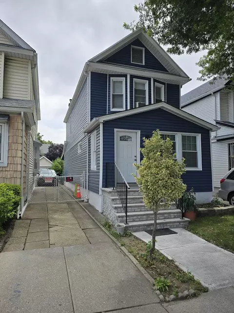 104-65 110th St, South Richmond Hill, NY 11419