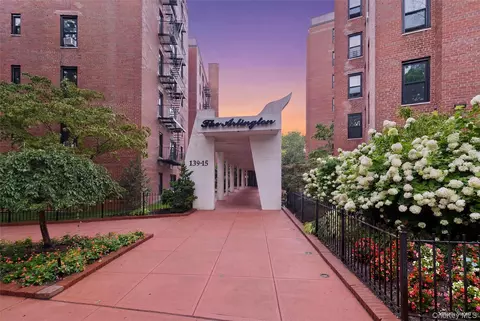 139-15 83 Ave #629, New York, NY 11435