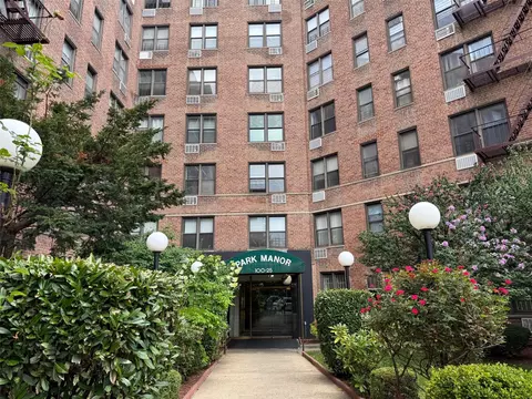 100-25 Queens Blvd #3D, New York, NY 11375
