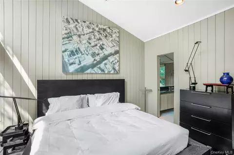 Bedroom - 487 Tarpon Walk, Patchogue, NY 11772 photo 2 of 5