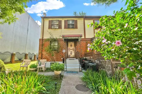 690 Saint Anns Ave, New York, NY 10455