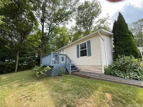 551 5th Ave, Wallkill, NY 10941
