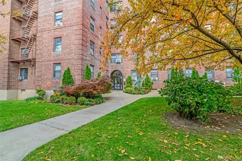 139-09 28th Rd #F, Flushing, NY 11354