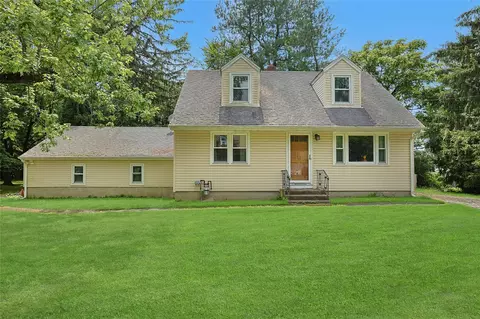 2 Andrew Dr, Ramapo, NY 10952