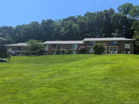 675 Rt 6 Mahopac Ny 10451 Route 6 #F 12, Carmel, NY 10541