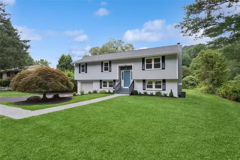 297 Farm To Market Rd, Brewster, NY 10509