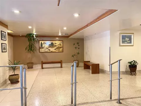 13705 Franklin Ave #6L, Flushing, NY 11355