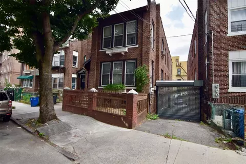 1860 Harrison Ave, New York, NY 10453