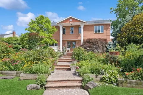 328 W Ivy Hill Rd, Woodmere, NY 11598