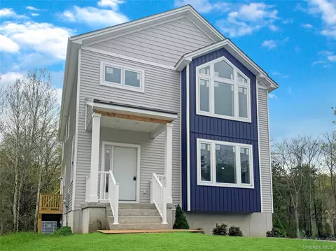 57 Townsend St, Beacon, NY 12508