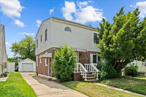 11919 236th St, New York, NY 11411